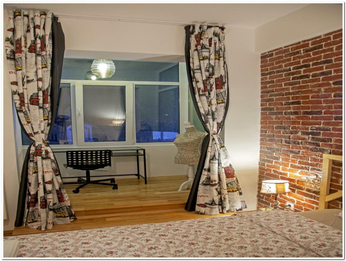 Skyview Old Town Apartment Bucarest Extérieur photo