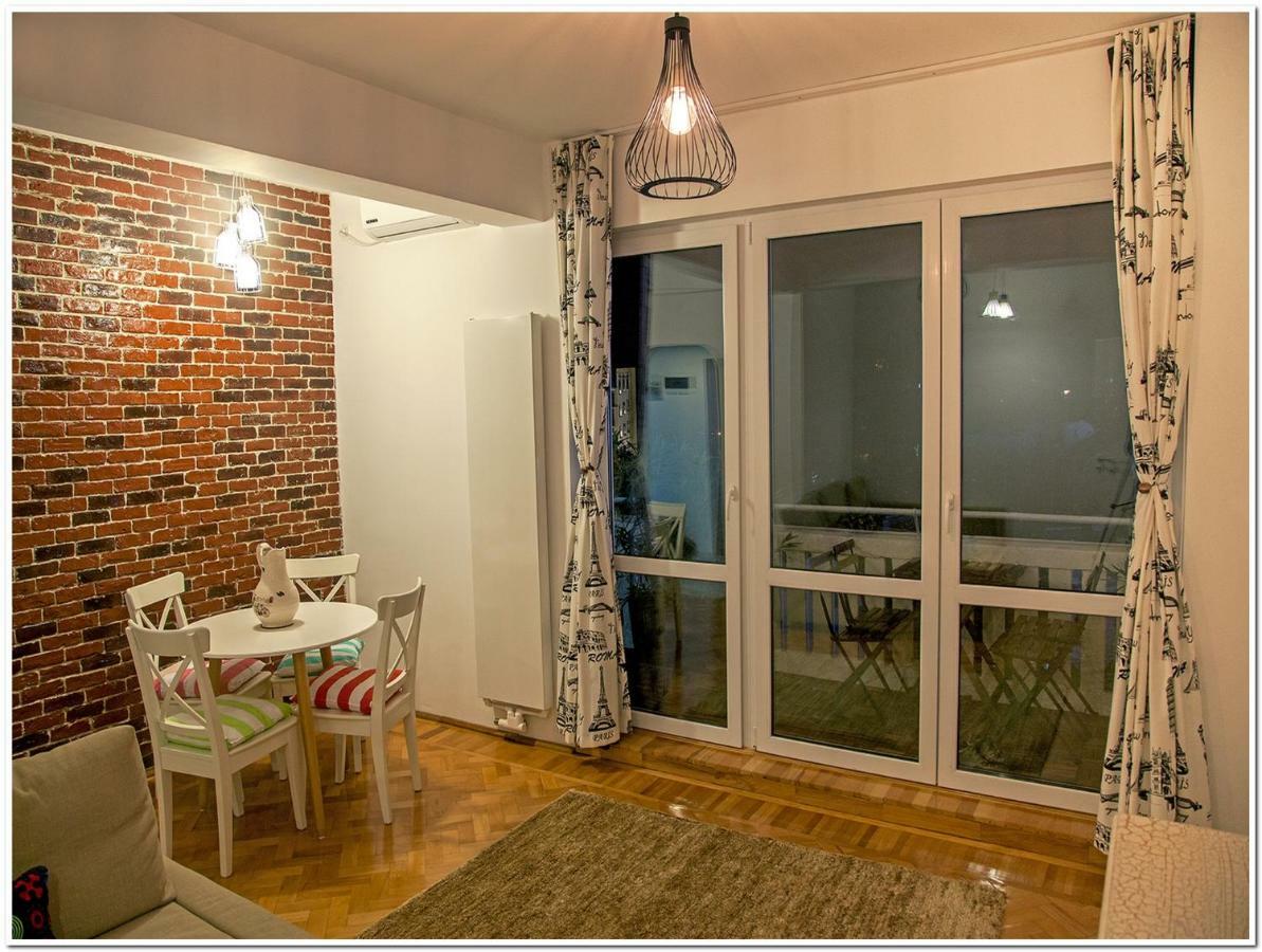 Skyview Old Town Apartment Bucarest Extérieur photo